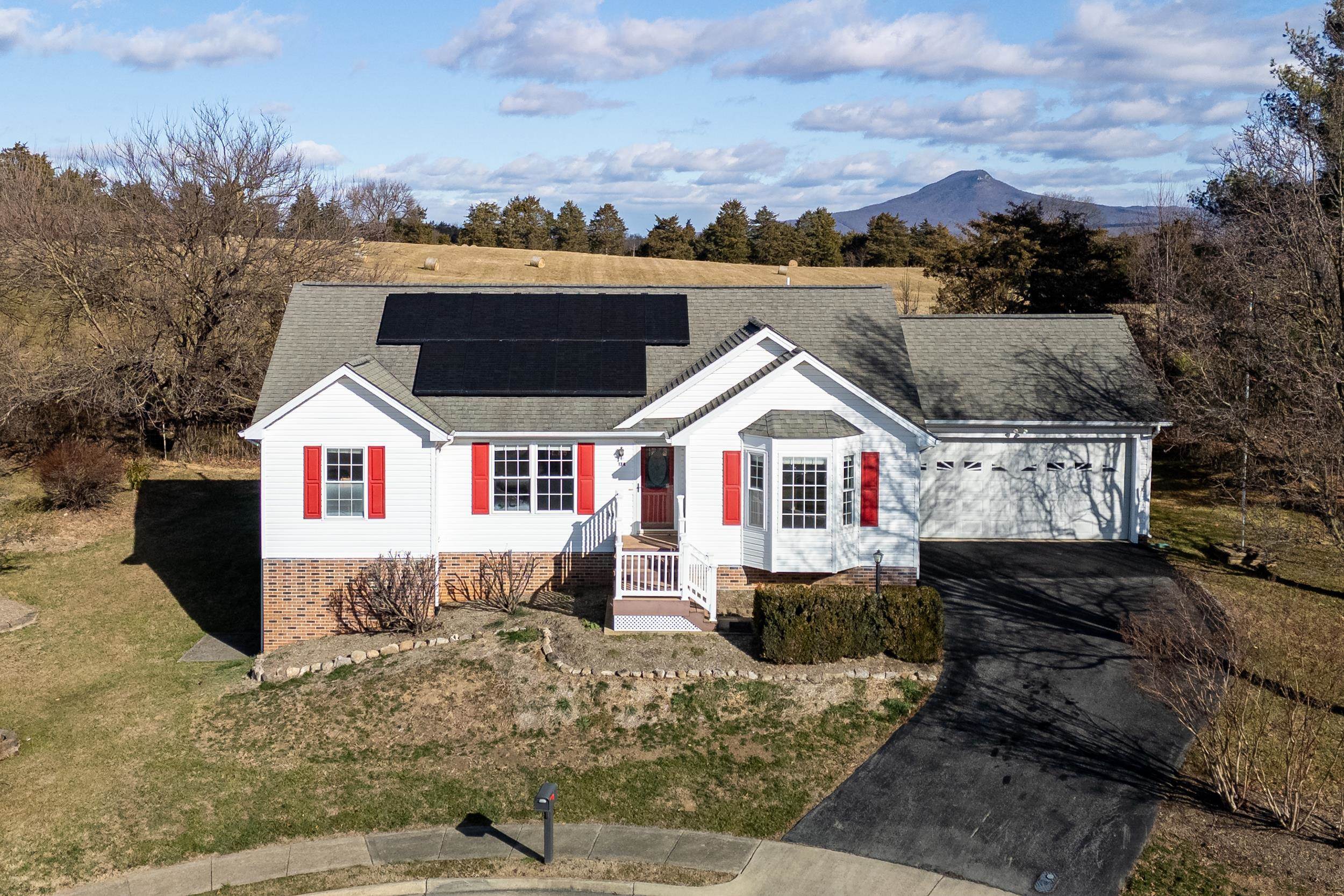 134 DILLON CT, NEW MARKET, Virginia 22844, 3 Bedrooms Bedrooms, ,2 BathroomsBathrooms,Residential,134 DILLON CT,671848 MLS # 671848 134 DILLON CT, NEW MARKET, Virginia 22844, 3 Bedrooms Bedrooms, ,2 BathroomsBathrooms,Residential,134 DILLON CT,671848 MLS # 671848