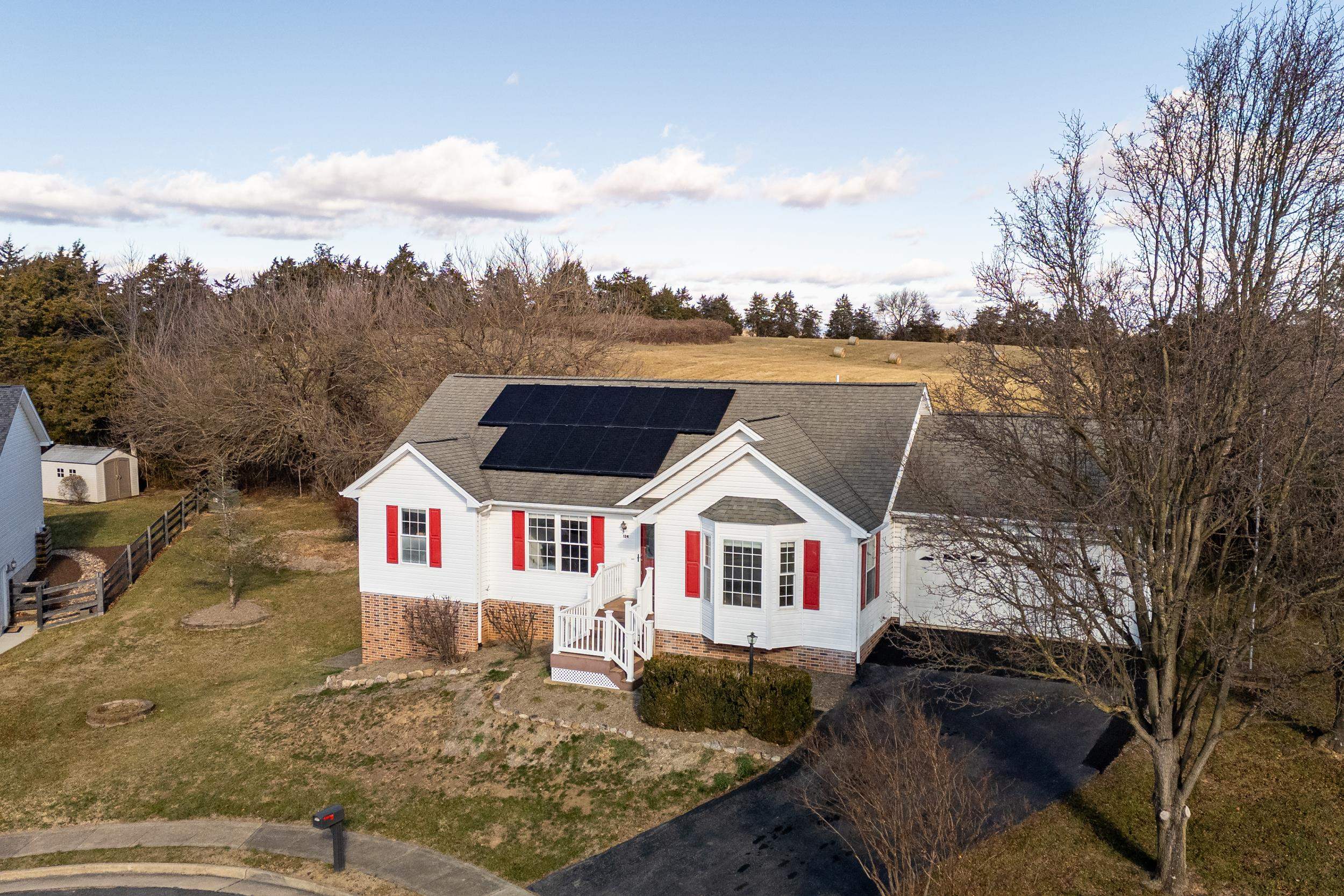 134 DILLON CT, NEW MARKET, Virginia 22844, 3 Bedrooms Bedrooms, ,2 BathroomsBathrooms,Residential,134 DILLON CT,671848 MLS # 671848 134 DILLON CT, NEW MARKET, Virginia 22844, 3 Bedrooms Bedrooms, ,2 BathroomsBathrooms,Residential,134 DILLON CT,671848 MLS # 671848