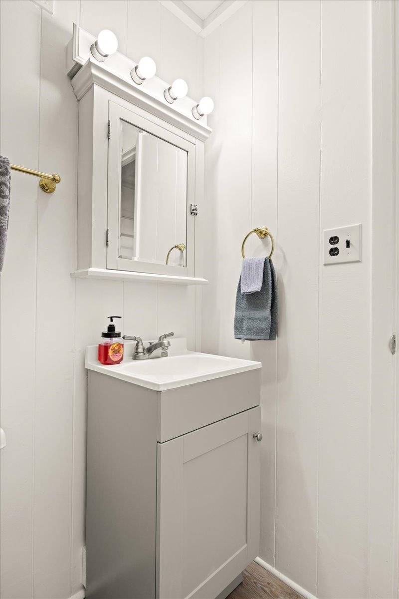 447 BLACKBERRY LN, NEW MARKET, Virginia 22844, 2 Bedrooms Bedrooms, ,1 BathroomBathrooms,Residential,The Inside-Out,447 BLACKBERRY LN,671851 MLS # 671851 447 BLACKBERRY LN, NEW MARKET, Virginia 22844, 2 Bedrooms Bedrooms, ,1 BathroomBathrooms,Residential,The Inside-Out,447 BLACKBERRY LN,671851 MLS # 671851