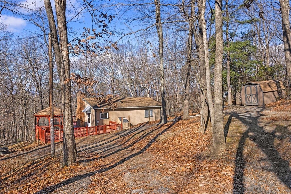 447 BLACKBERRY LN, NEW MARKET, Virginia 22844, 2 Bedrooms Bedrooms, ,1 BathroomBathrooms,Residential,The Inside-Out,447 BLACKBERRY LN,671851 MLS # 671851 447 BLACKBERRY LN, NEW MARKET, Virginia 22844, 2 Bedrooms Bedrooms, ,1 BathroomBathrooms,Residential,The Inside-Out,447 BLACKBERRY LN,671851 MLS # 671851