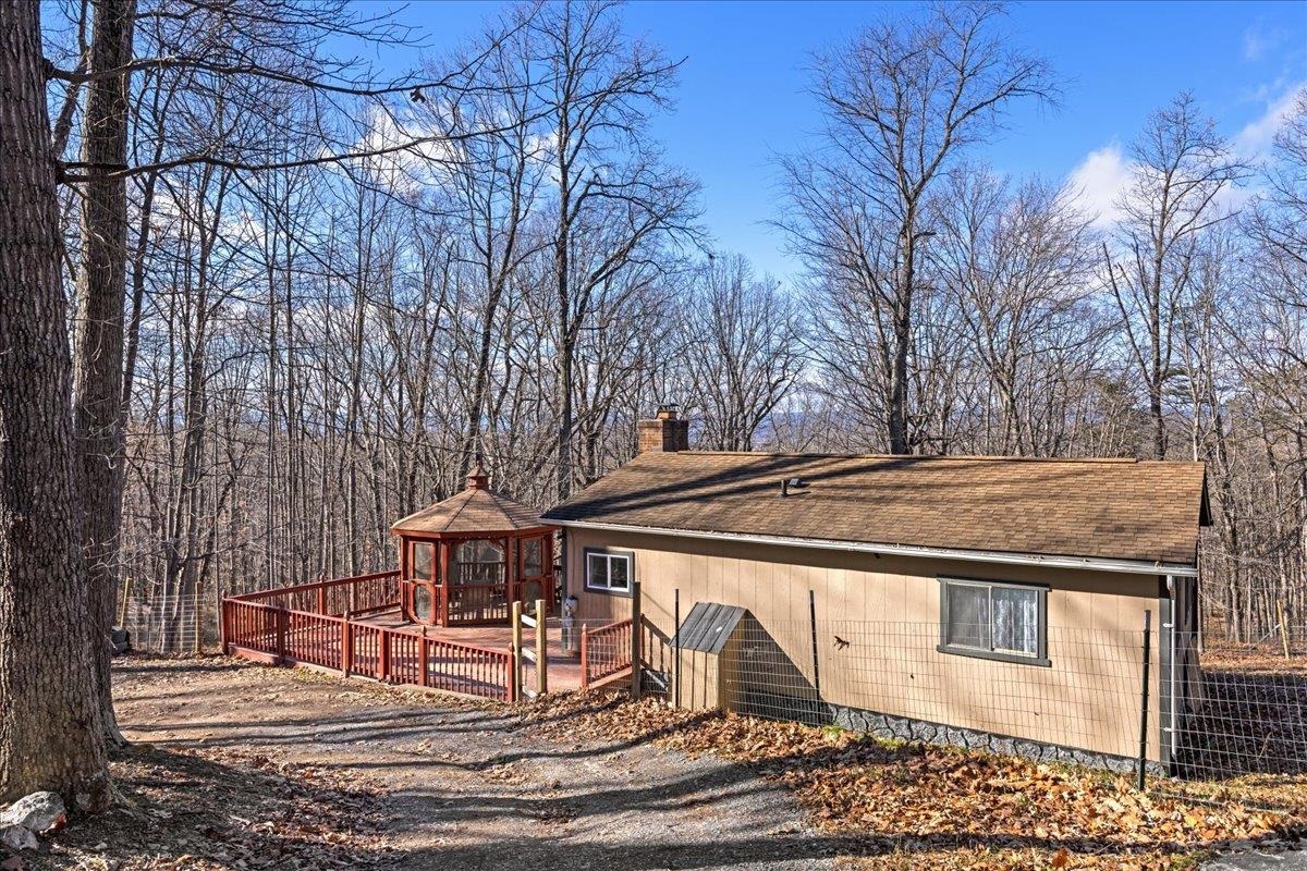 447 BLACKBERRY LN, NEW MARKET, Virginia 22844, 2 Bedrooms Bedrooms, ,1 BathroomBathrooms,Residential,The Inside-Out,447 BLACKBERRY LN,671851 MLS # 671851 447 BLACKBERRY LN, NEW MARKET, Virginia 22844, 2 Bedrooms Bedrooms, ,1 BathroomBathrooms,Residential,The Inside-Out,447 BLACKBERRY LN,671851 MLS # 671851