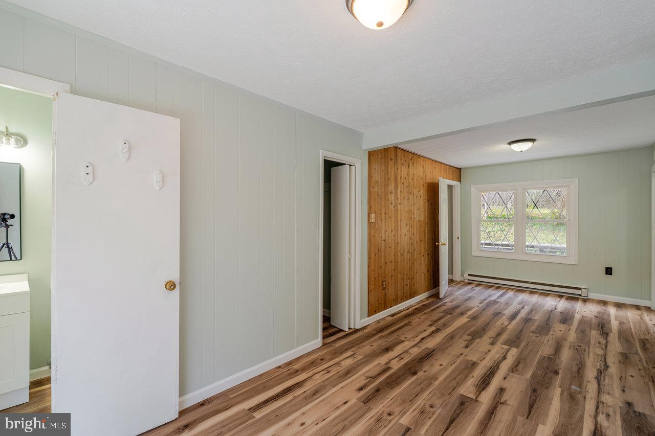 115 RISK RD, NEW MARKET, Virginia 22844, 2 Bedrooms Bedrooms, ,1 BathroomBathrooms,Residential,For sale,115 RISK RD,VASH2012906 MLS # VASH2012906 115 RISK RD, NEW MARKET, Virginia 22844, 2 Bedrooms Bedrooms, ,1 BathroomBathrooms,Residential,For sale,115 RISK RD,VASH2012906 MLS # VASH2012906