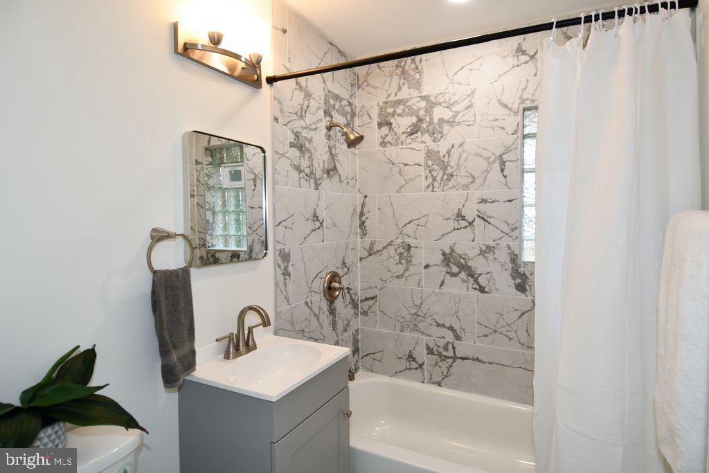 7407 KELVIN PL, SPRINGFIELD, Virginia 22151, 5 Bedrooms Bedrooms, ,3 BathroomsBathrooms,Residential,For sale,7407 KELVIN PL,VAFX2278350 MLS # VAFX2278350 7407 KELVIN PL, SPRINGFIELD, Virginia 22151, 5 Bedrooms Bedrooms, ,3 BathroomsBathrooms,Residential,For sale,7407 KELVIN PL,VAFX2278350 MLS # VAFX2278350