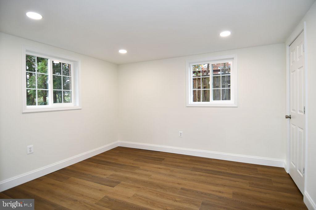 7407 KELVIN PL, SPRINGFIELD, Virginia 22151, 5 Bedrooms Bedrooms, ,3 BathroomsBathrooms,Residential,For sale,7407 KELVIN PL,VAFX2278350 MLS # VAFX2278350 7407 KELVIN PL, SPRINGFIELD, Virginia 22151, 5 Bedrooms Bedrooms, ,3 BathroomsBathrooms,Residential,For sale,7407 KELVIN PL,VAFX2278350 MLS # VAFX2278350