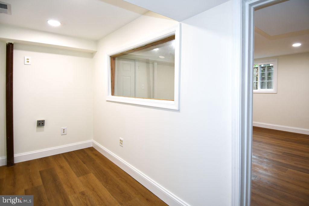 7407 KELVIN PL, SPRINGFIELD, Virginia 22151, 5 Bedrooms Bedrooms, ,3 BathroomsBathrooms,Residential,For sale,7407 KELVIN PL,VAFX2278350 MLS # VAFX2278350 7407 KELVIN PL, SPRINGFIELD, Virginia 22151, 5 Bedrooms Bedrooms, ,3 BathroomsBathrooms,Residential,For sale,7407 KELVIN PL,VAFX2278350 MLS # VAFX2278350