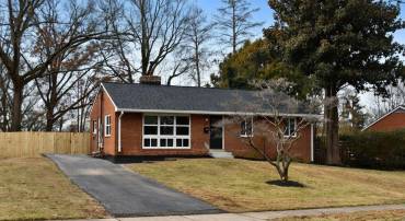 7407 KELVIN PL, SPRINGFIELD, Virginia 22151, 5 Bedrooms Bedrooms, ,3 BathroomsBathrooms,Residential,For sale,7407 KELVIN PL,VAFX2278350 MLS # VAFX2278350