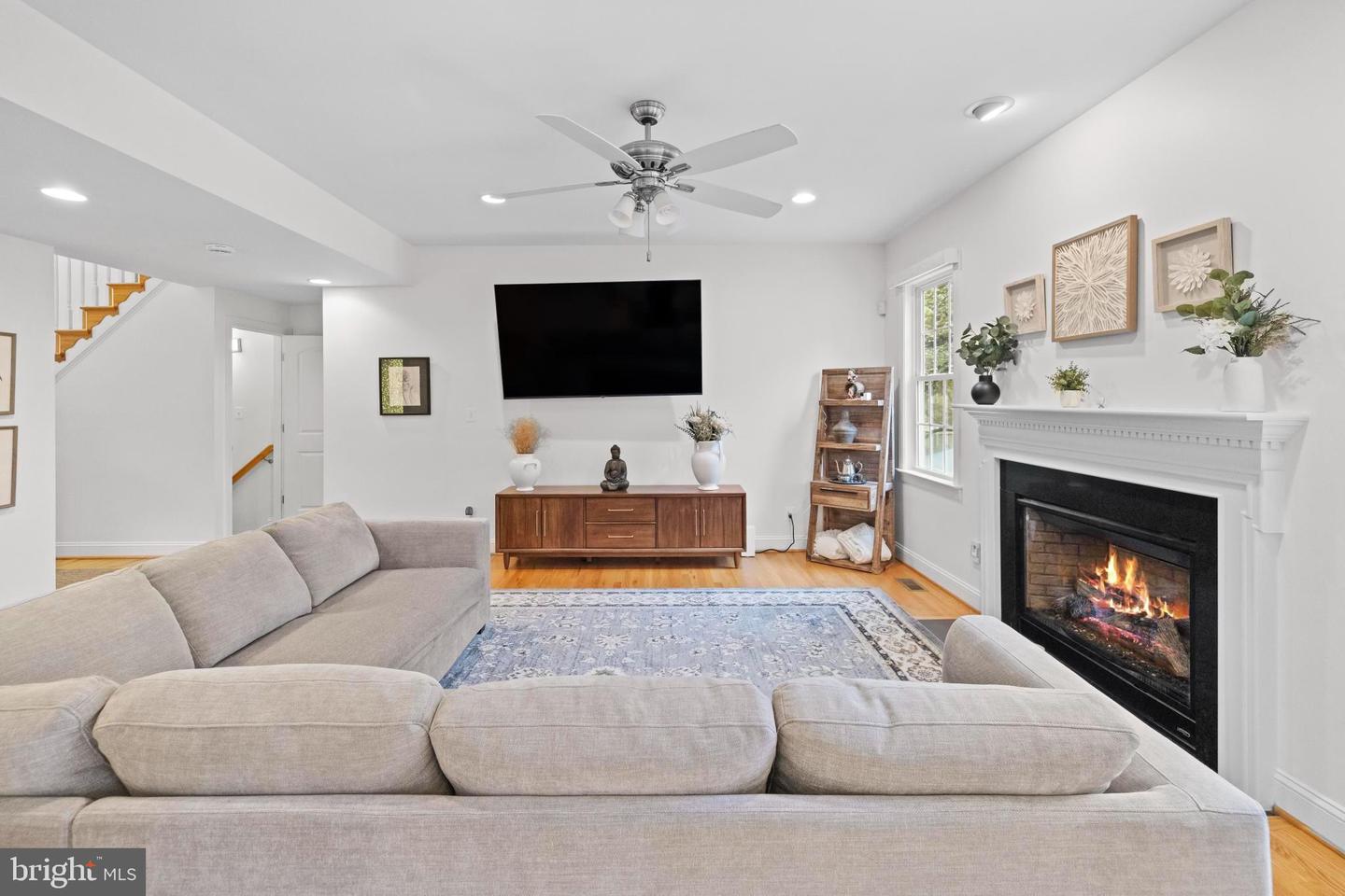 16199 SHEFFIELD DR, DUMFRIES, Virginia 22025, 4 Bedrooms Bedrooms, 12 Rooms Rooms,3 BathroomsBathrooms,Residential,For sale,16199 SHEFFIELD DR,VAPW2107514 MLS # VAPW2107514 16199 SHEFFIELD DR, DUMFRIES, Virginia 22025, 4 Bedrooms Bedrooms, 12 Rooms Rooms,3 BathroomsBathrooms,Residential,For sale,16199 SHEFFIELD DR,VAPW2107514 MLS # VAPW2107514