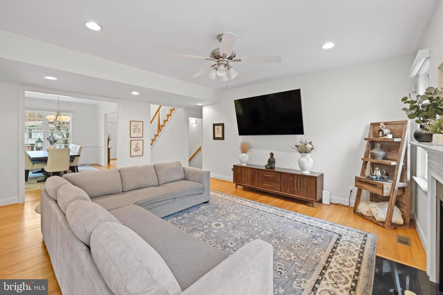 16199 SHEFFIELD DR, DUMFRIES, Virginia 22025, 4 Bedrooms Bedrooms, 12 Rooms Rooms,3 BathroomsBathrooms,Residential,For sale,16199 SHEFFIELD DR,VAPW2107514 MLS # VAPW2107514 16199 SHEFFIELD DR, DUMFRIES, Virginia 22025, 4 Bedrooms Bedrooms, 12 Rooms Rooms,3 BathroomsBathrooms,Residential,For sale,16199 SHEFFIELD DR,VAPW2107514 MLS # VAPW2107514