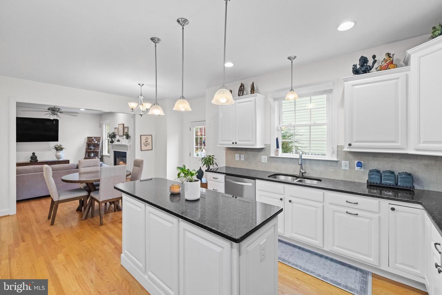 16199 SHEFFIELD DR, DUMFRIES, Virginia 22025, 4 Bedrooms Bedrooms, 12 Rooms Rooms,3 BathroomsBathrooms,Residential,For sale,16199 SHEFFIELD DR,VAPW2107514 MLS # VAPW2107514 16199 SHEFFIELD DR, DUMFRIES, Virginia 22025, 4 Bedrooms Bedrooms, 12 Rooms Rooms,3 BathroomsBathrooms,Residential,For sale,16199 SHEFFIELD DR,VAPW2107514 MLS # VAPW2107514