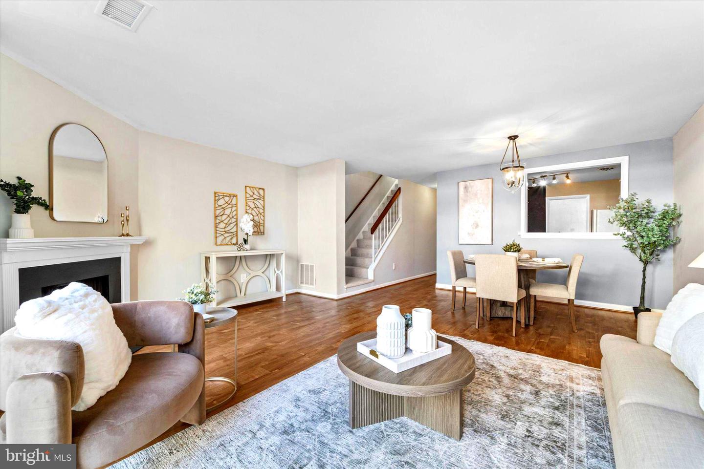 624 15TH ST S #1, ARLINGTON, Virginia 22202, 2 Bedrooms Bedrooms, ,2 BathroomsBathrooms,Residential,For sale,624 15TH ST S #1,VAAR2066268 MLS # VAAR2066268