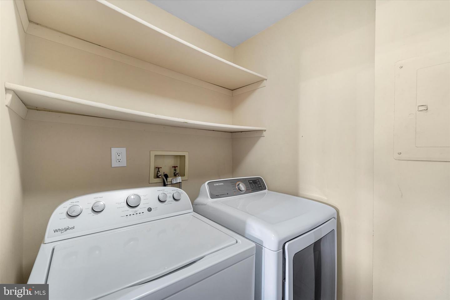 624 15TH ST S #1, ARLINGTON, Virginia 22202, 2 Bedrooms Bedrooms, ,2 BathroomsBathrooms,Residential,For sale,624 15TH ST S #1,VAAR2066268 MLS # VAAR2066268