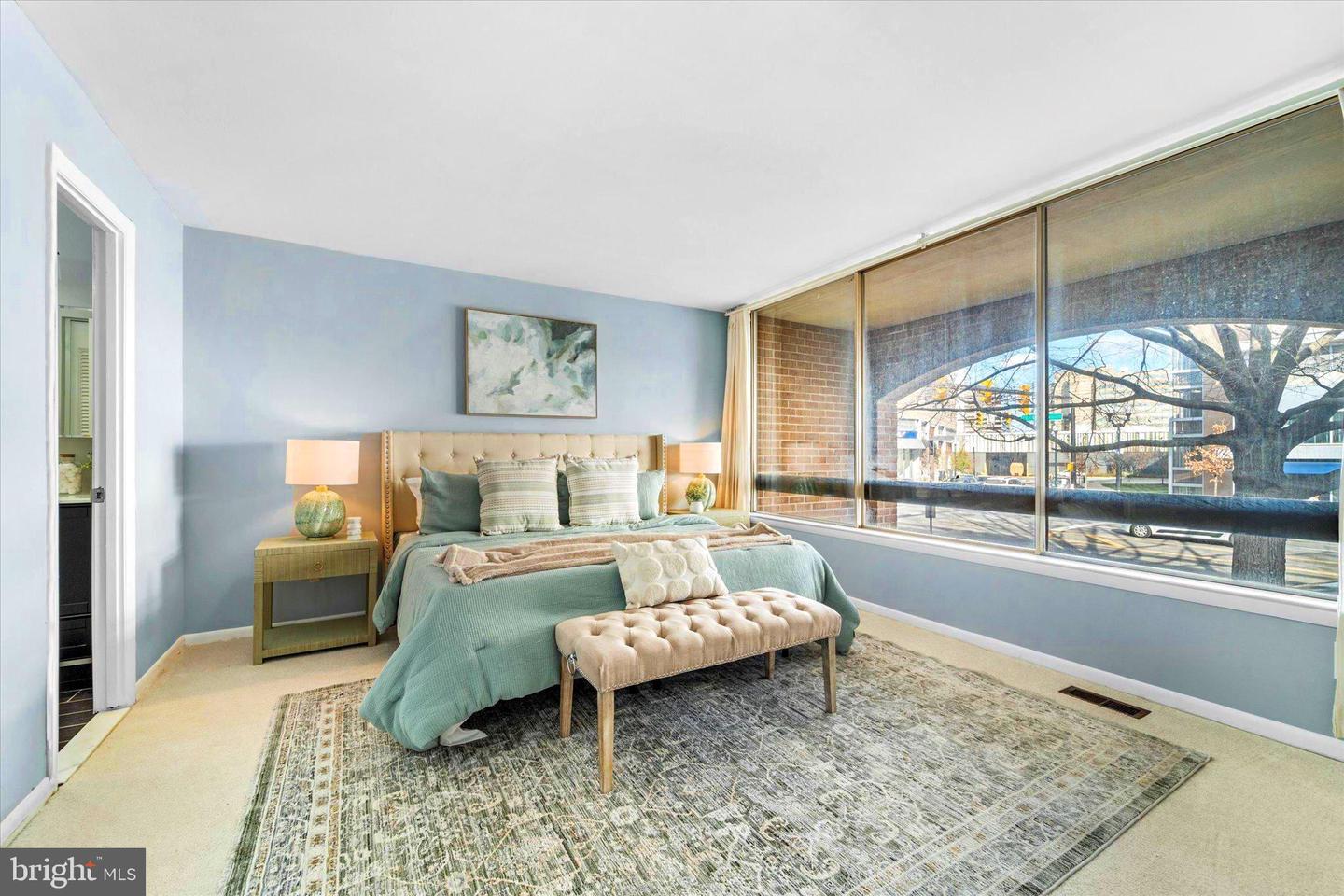 624 15TH ST S #1, ARLINGTON, Virginia 22202, 2 Bedrooms Bedrooms, ,2 BathroomsBathrooms,Residential,For sale,624 15TH ST S #1,VAAR2066268 MLS # VAAR2066268