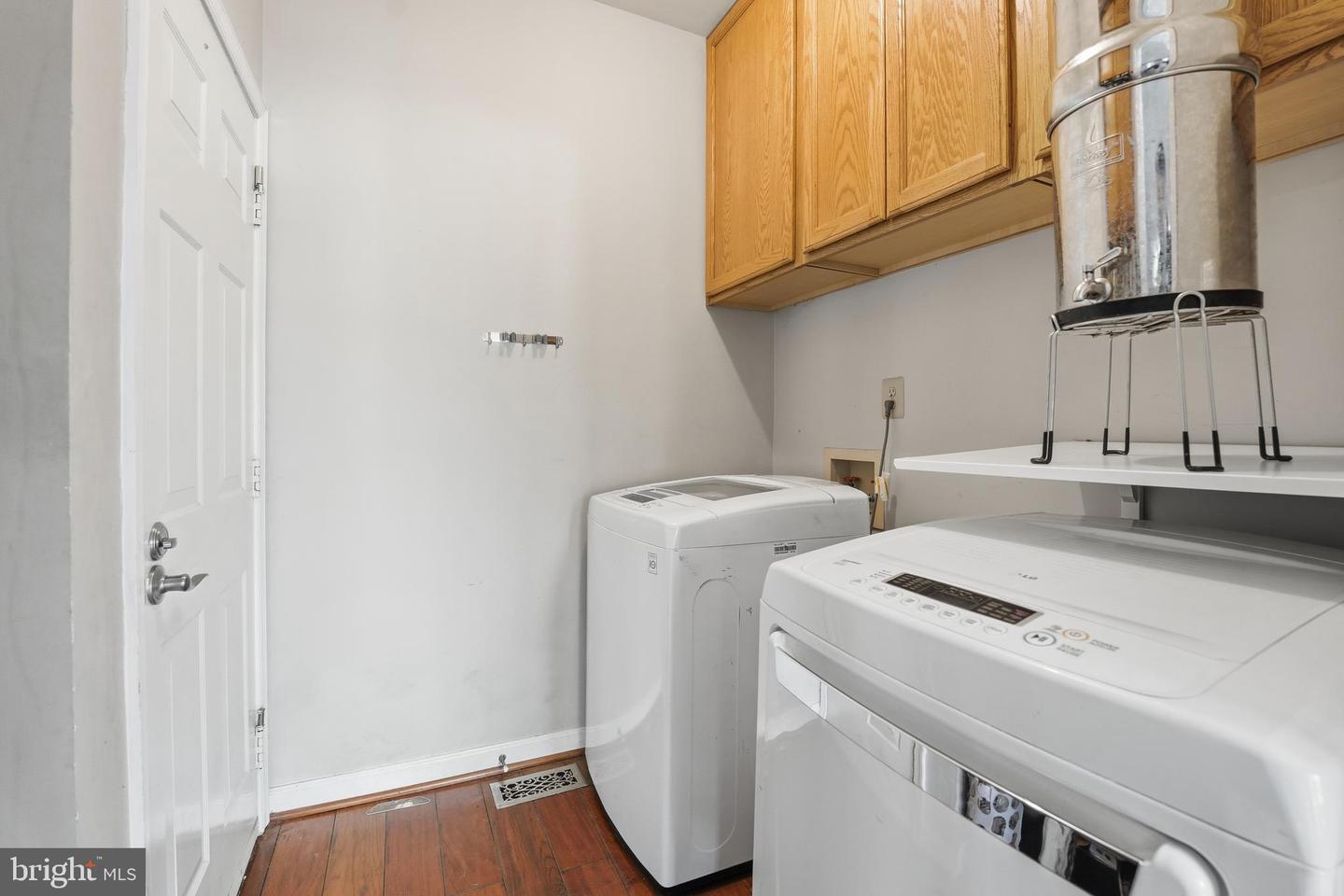 3582 LIONS FIELD RD, TRIANGLE, Virginia 22172, 4 Bedrooms Bedrooms, ,2 BathroomsBathrooms,Residential,For sale,3582 LIONS FIELD RD,VAPW2108194 MLS # VAPW2108194