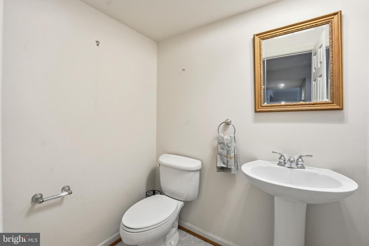 3582 LIONS FIELD RD, TRIANGLE, Virginia 22172, 4 Bedrooms Bedrooms, ,2 BathroomsBathrooms,Residential,For sale,3582 LIONS FIELD RD,VAPW2108194 MLS # VAPW2108194