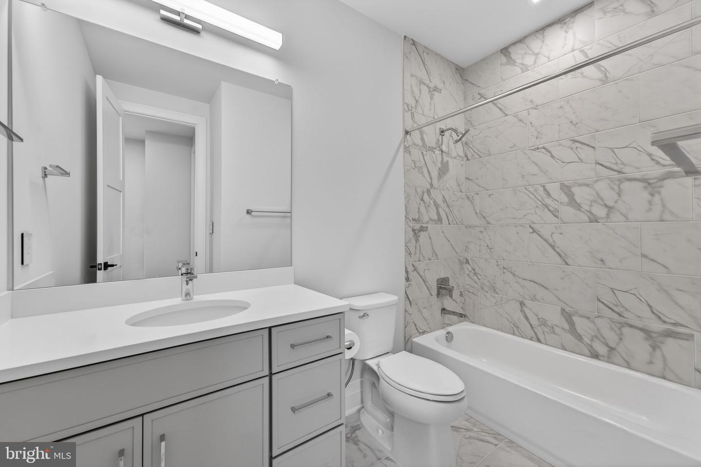 37291 SEABISCUIT PARK PL, MIDDLEBURG, Virginia 20117, 5 Bedrooms Bedrooms, ,5 BathroomsBathrooms,Residential,For sale,37291 SEABISCUIT PARK PL,VALO2111662 MLS # VALO2111662