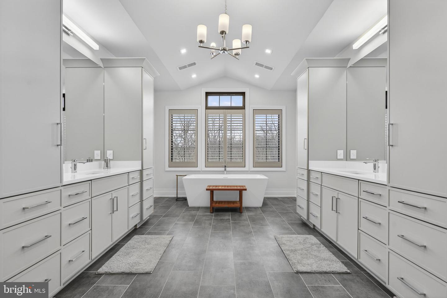 37291 SEABISCUIT PARK PL, MIDDLEBURG, Virginia 20117, 5 Bedrooms Bedrooms, ,5 BathroomsBathrooms,Residential,For sale,37291 SEABISCUIT PARK PL,VALO2111662 MLS # VALO2111662