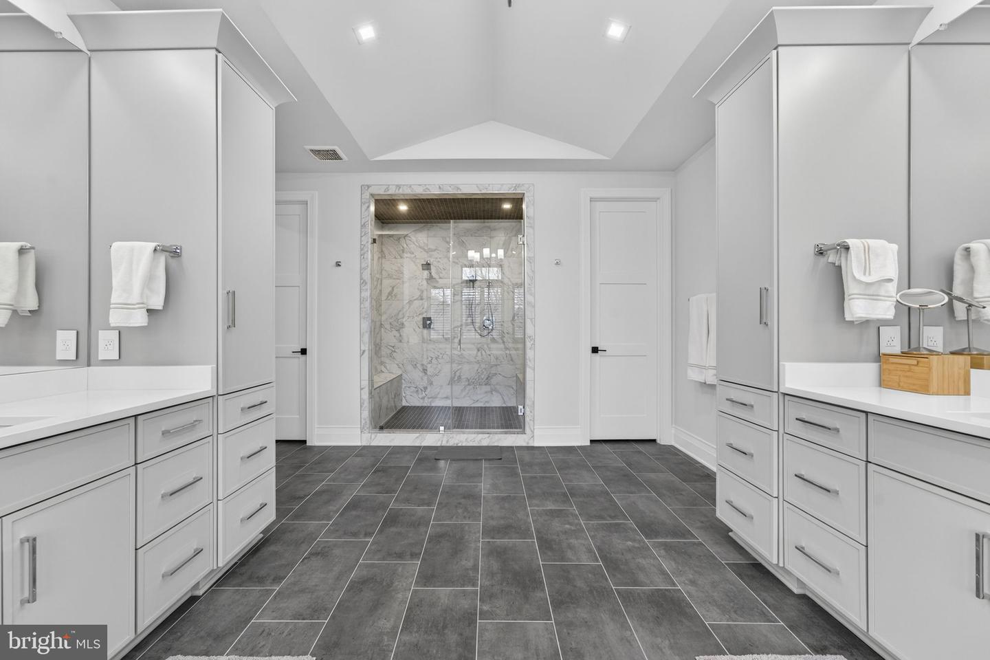 37291 SEABISCUIT PARK PL, MIDDLEBURG, Virginia 20117, 5 Bedrooms Bedrooms, ,5 BathroomsBathrooms,Residential,For sale,37291 SEABISCUIT PARK PL,VALO2111662 MLS # VALO2111662