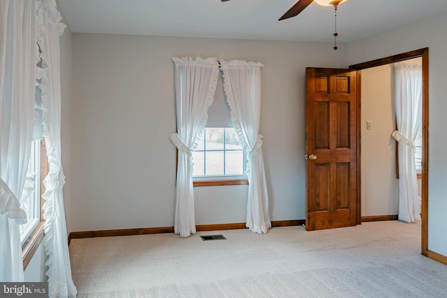 6 LITTLE CREEK LN, FREDERICKSBURG, Virginia 22405, 3 Bedrooms Bedrooms, ,2 BathroomsBathrooms,Residential,For sale,6 LITTLE CREEK LN,VAST2044476 MLS # VAST2044476 6 LITTLE CREEK LN, FREDERICKSBURG, Virginia 22405, 3 Bedrooms Bedrooms, ,2 BathroomsBathrooms,Residential,For sale,6 LITTLE CREEK LN,VAST2044476 MLS # VAST2044476