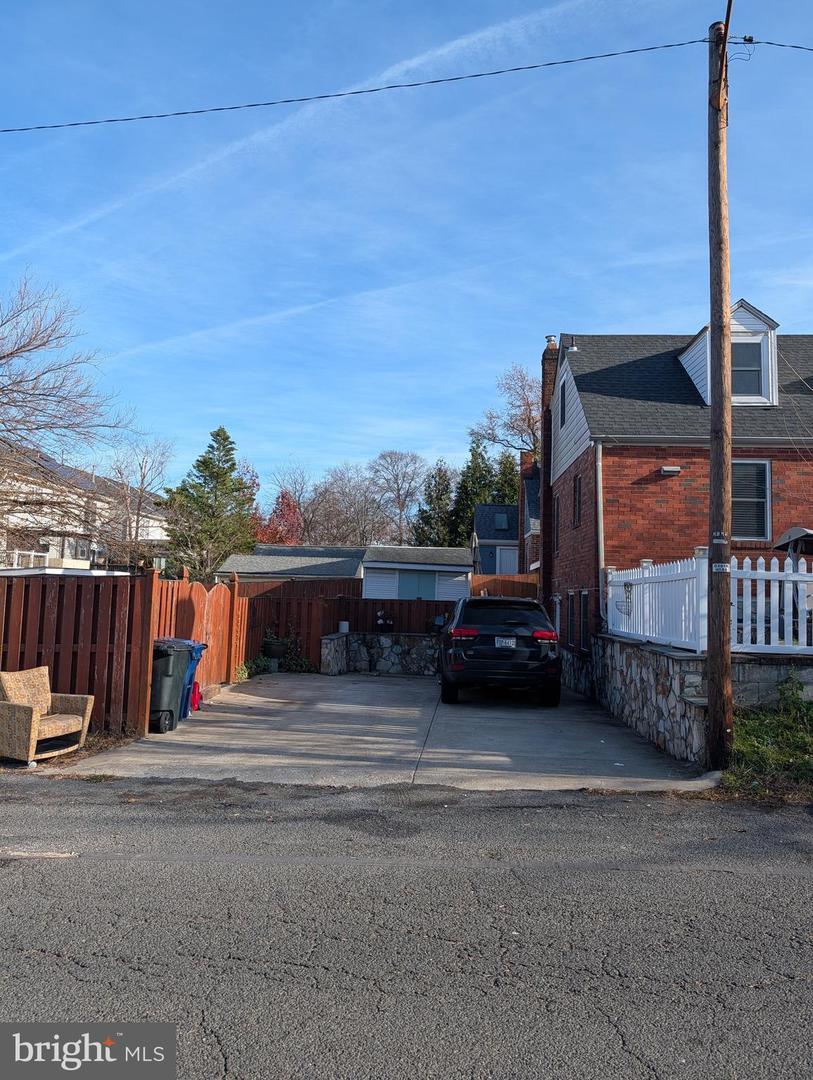 15 LEADBEATER ST, ALEXANDRIA, Virginia 22305, 4 Bedrooms Bedrooms, ,2 BathroomsBathrooms,Residential,For sale,15 LEADBEATER ST,VAAX2052158 MLS # VAAX2052158 15 LEADBEATER ST, ALEXANDRIA, Virginia 22305, 4 Bedrooms Bedrooms, ,2 BathroomsBathrooms,Residential,For sale,15 LEADBEATER ST,VAAX2052158 MLS # VAAX2052158