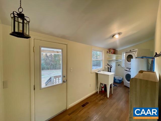 16547 VALLEY HIGH FARM LN, BARBOURSVILLE, Virginia 22923, 2 Bedrooms Bedrooms, ,1 BathroomBathrooms,Residential,For sale,16547 VALLEY HIGH FARM LN,671666 MLS # 671666 16547 VALLEY HIGH FARM LN, BARBOURSVILLE, Virginia 22923, 2 Bedrooms Bedrooms, ,1 BathroomBathrooms,Residential,For sale,16547 VALLEY HIGH FARM LN,671666 MLS # 671666