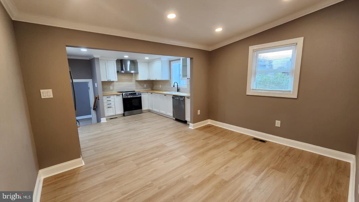 1407 SUNKEN RD, FREDERICKSBURG, Virginia 22401, 4 Bedrooms Bedrooms, ,2 BathroomsBathrooms,Residential,For sale,1407 SUNKEN RD,VAFB2009390 MLS # VAFB2009390 1407 SUNKEN RD, FREDERICKSBURG, Virginia 22401, 4 Bedrooms Bedrooms, ,2 BathroomsBathrooms,Residential,For sale,1407 SUNKEN RD,VAFB2009390 MLS # VAFB2009390