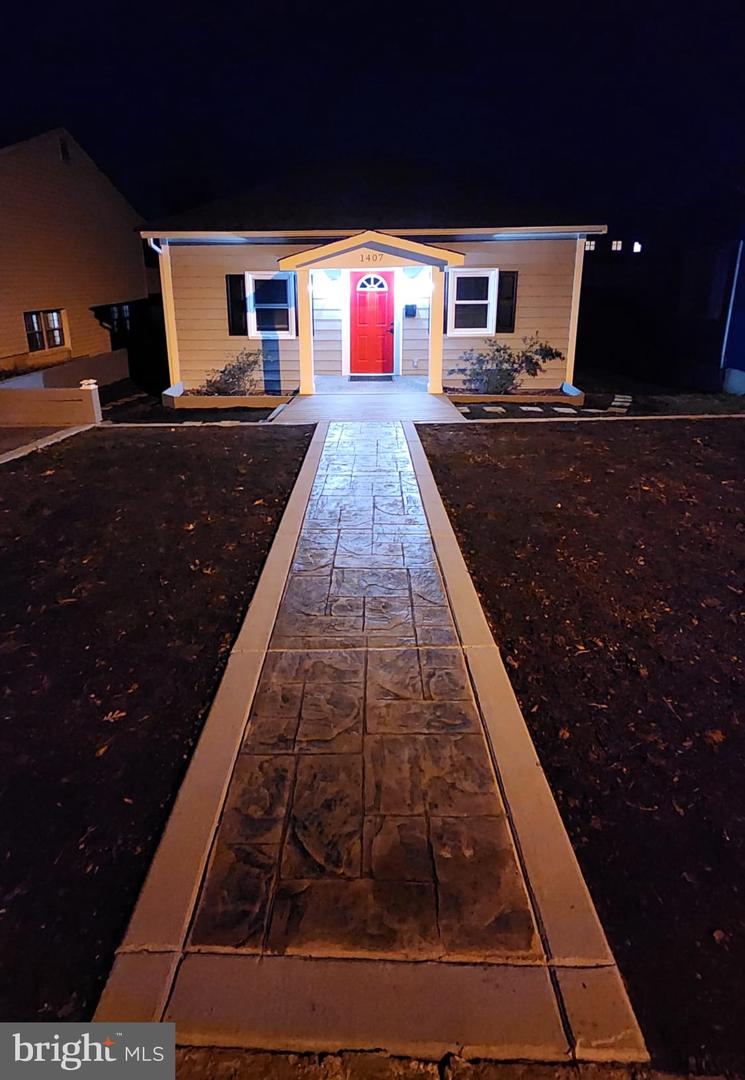 1407 SUNKEN RD, FREDERICKSBURG, Virginia 22401, 4 Bedrooms Bedrooms, ,2 BathroomsBathrooms,Residential,For sale,1407 SUNKEN RD,VAFB2009390 MLS # VAFB2009390 1407 SUNKEN RD, FREDERICKSBURG, Virginia 22401, 4 Bedrooms Bedrooms, ,2 BathroomsBathrooms,Residential,For sale,1407 SUNKEN RD,VAFB2009390 MLS # VAFB2009390