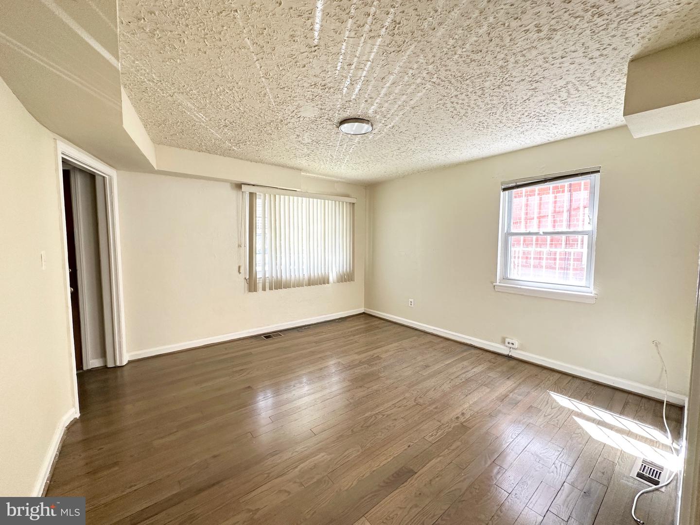 5122 H ST SE, WASHINGTON, District Of Columbia 20019, 4 Bedrooms Bedrooms, ,2 BathroomsBathrooms,Residential,For sale,5122 H ST SE,DCDC2234694 MLS # DCDC2234694 5122 H ST SE, WASHINGTON, District Of Columbia 20019, 4 Bedrooms Bedrooms, ,2 BathroomsBathrooms,Residential,For sale,5122 H ST SE,DCDC2234694 MLS # DCDC2234694