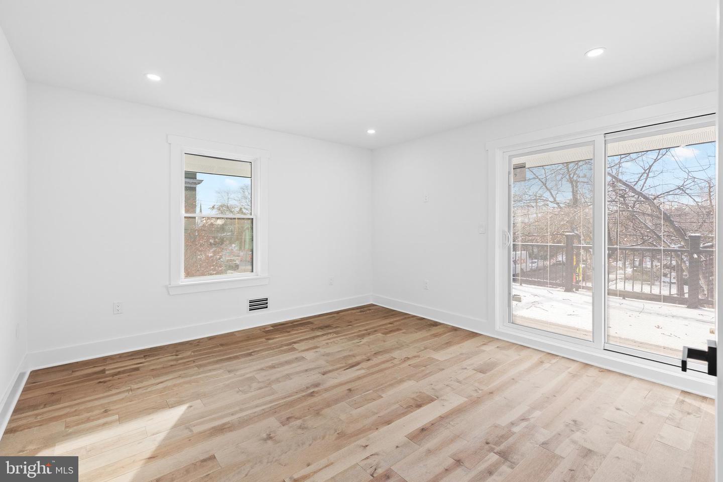 1355 LONGFELLOW ST NW, WASHINGTON, District Of Columbia 20011, 5 Bedrooms Bedrooms, ,5 BathroomsBathrooms,Residential,For sale,1355 LONGFELLOW ST NW,DCDC2234762 MLS # DCDC2234762 1355 LONGFELLOW ST NW, WASHINGTON, District Of Columbia 20011, 5 Bedrooms Bedrooms, ,5 BathroomsBathrooms,Residential,For sale,1355 LONGFELLOW ST NW,DCDC2234762 MLS # DCDC2234762