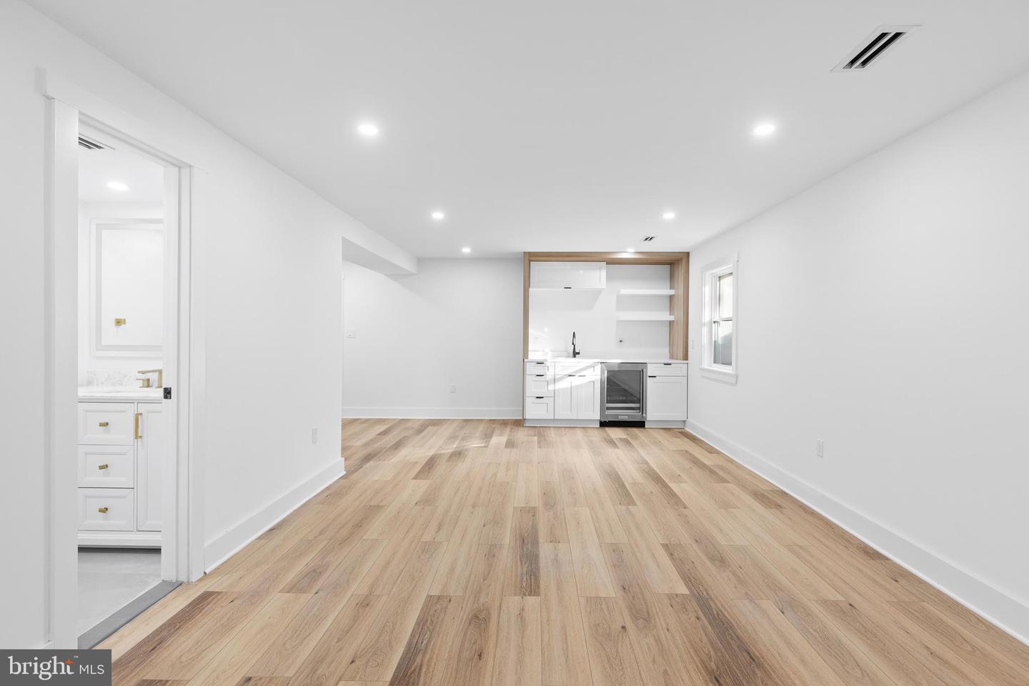 1355 LONGFELLOW ST NW, WASHINGTON, District Of Columbia 20011, 5 Bedrooms Bedrooms, ,5 BathroomsBathrooms,Residential,For sale,1355 LONGFELLOW ST NW,DCDC2234762 MLS # DCDC2234762 1355 LONGFELLOW ST NW, WASHINGTON, District Of Columbia 20011, 5 Bedrooms Bedrooms, ,5 BathroomsBathrooms,Residential,For sale,1355 LONGFELLOW ST NW,DCDC2234762 MLS # DCDC2234762