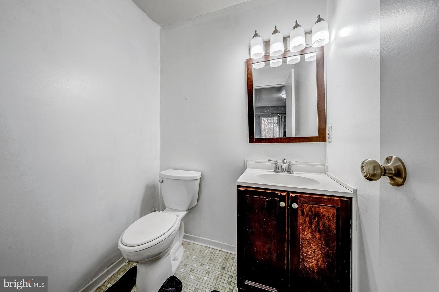 6137 EDSALL RD #I, ALEXANDRIA, Virginia 22304, 2 Bedrooms Bedrooms, ,1 BathroomBathrooms,Residential,For sale,6137 EDSALL RD #I,VAAX2052386 MLS # VAAX2052386 6137 EDSALL RD #I, ALEXANDRIA, Virginia 22304, 2 Bedrooms Bedrooms, ,1 BathroomBathrooms,Residential,For sale,6137 EDSALL RD #I,VAAX2052386 MLS # VAAX2052386