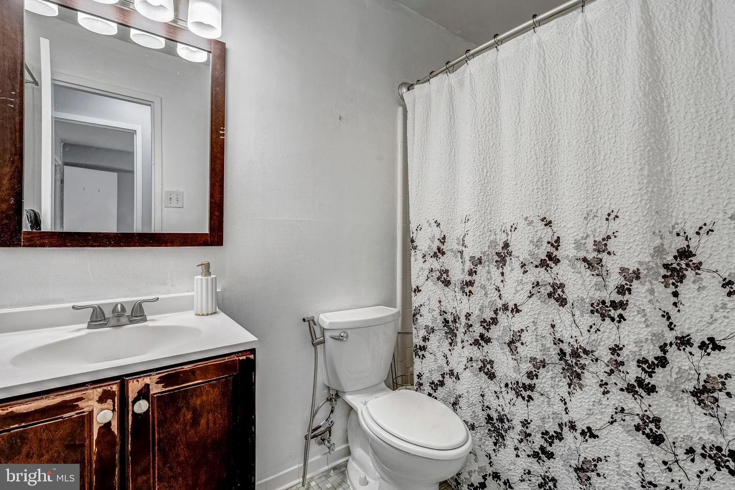 6137 EDSALL RD #I, ALEXANDRIA, Virginia 22304, 2 Bedrooms Bedrooms, ,1 BathroomBathrooms,Residential,For sale,6137 EDSALL RD #I,VAAX2052386 MLS # VAAX2052386 6137 EDSALL RD #I, ALEXANDRIA, Virginia 22304, 2 Bedrooms Bedrooms, ,1 BathroomBathrooms,Residential,For sale,6137 EDSALL RD #I,VAAX2052386 MLS # VAAX2052386
