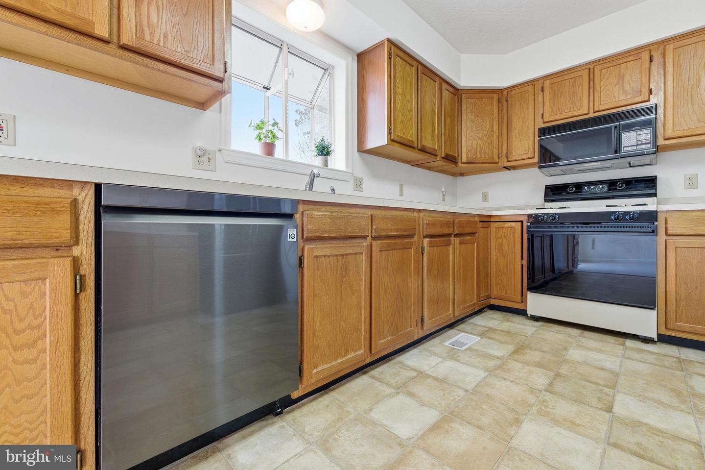 134 DILLON CT, NEW MARKET, Virginia 22844, 3 Bedrooms Bedrooms, ,2 BathroomsBathrooms,Residential,For sale,134 DILLON CT,VASH2013192 MLS # VASH2013192 134 DILLON CT, NEW MARKET, Virginia 22844, 3 Bedrooms Bedrooms, ,2 BathroomsBathrooms,Residential,For sale,134 DILLON CT,VASH2013192 MLS # VASH2013192