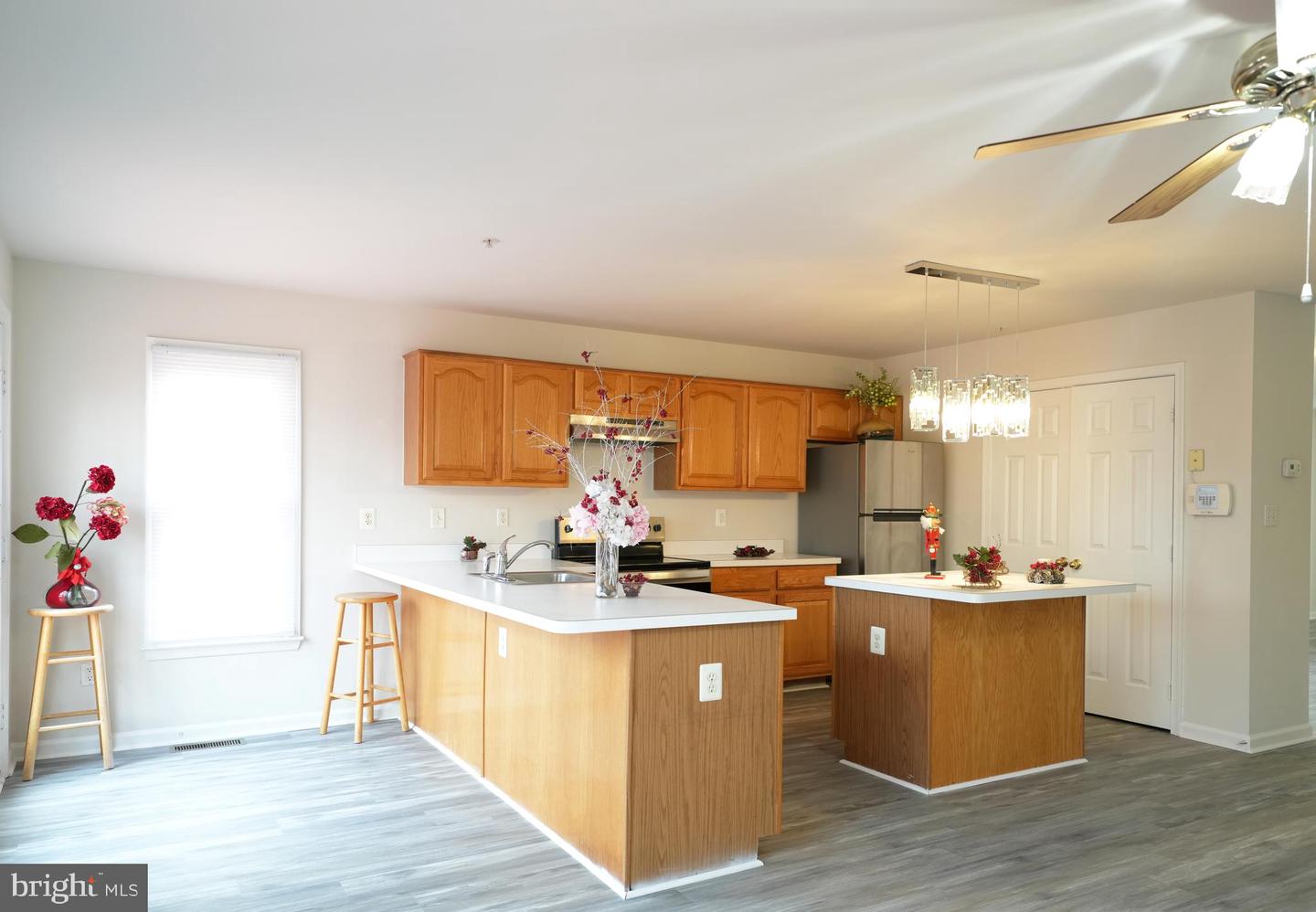 3982 BRUSSELS WAY, WOODBRIDGE, Virginia 22192, 3 Bedrooms Bedrooms, ,3 BathroomsBathrooms,Residential,For sale,3982 BRUSSELS WAY,VAPW2109074 MLS # VAPW2109074