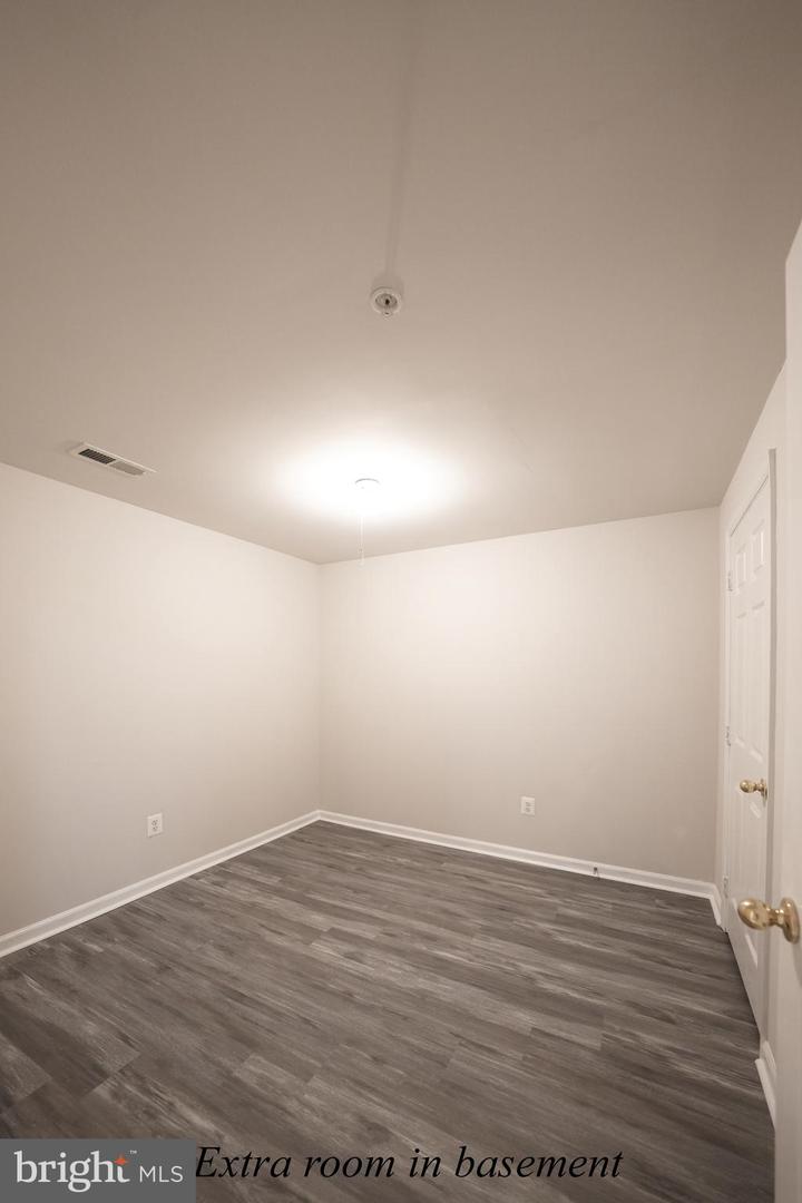 3982 BRUSSELS WAY, WOODBRIDGE, Virginia 22192, 3 Bedrooms Bedrooms, ,3 BathroomsBathrooms,Residential,For sale,3982 BRUSSELS WAY,VAPW2109074 MLS # VAPW2109074