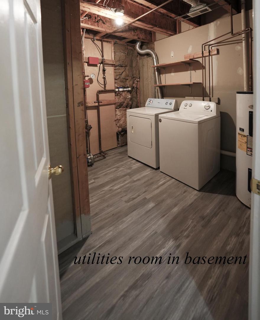 3982 BRUSSELS WAY, WOODBRIDGE, Virginia 22192, 3 Bedrooms Bedrooms, ,3 BathroomsBathrooms,Residential,For sale,3982 BRUSSELS WAY,VAPW2109074 MLS # VAPW2109074