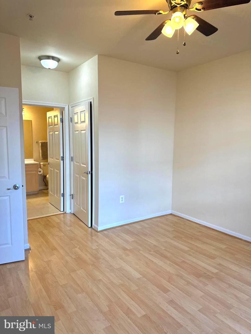 3820 LIGHTFOOT ST #316, CHANTILLY, Virginia 20151, 1 Bedroom Bedrooms, 2 Rooms Rooms,1 BathroomBathrooms,Residential,For sale,3820 LIGHTFOOT ST #316,VAFX2282484 MLS # VAFX2282484