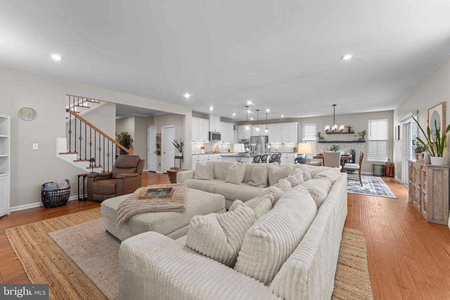 12432 MAYS QUARTER RD, WOODBRIDGE, Virginia 22192, 4 Bedrooms Bedrooms, ,4 BathroomsBathrooms,Residential,For sale,12432 MAYS QUARTER RD,VAPW2109146 MLS # VAPW2109146 12432 MAYS QUARTER RD, WOODBRIDGE, Virginia 22192, 4 Bedrooms Bedrooms, ,4 BathroomsBathrooms,Residential,For sale,12432 MAYS QUARTER RD,VAPW2109146 MLS # VAPW2109146