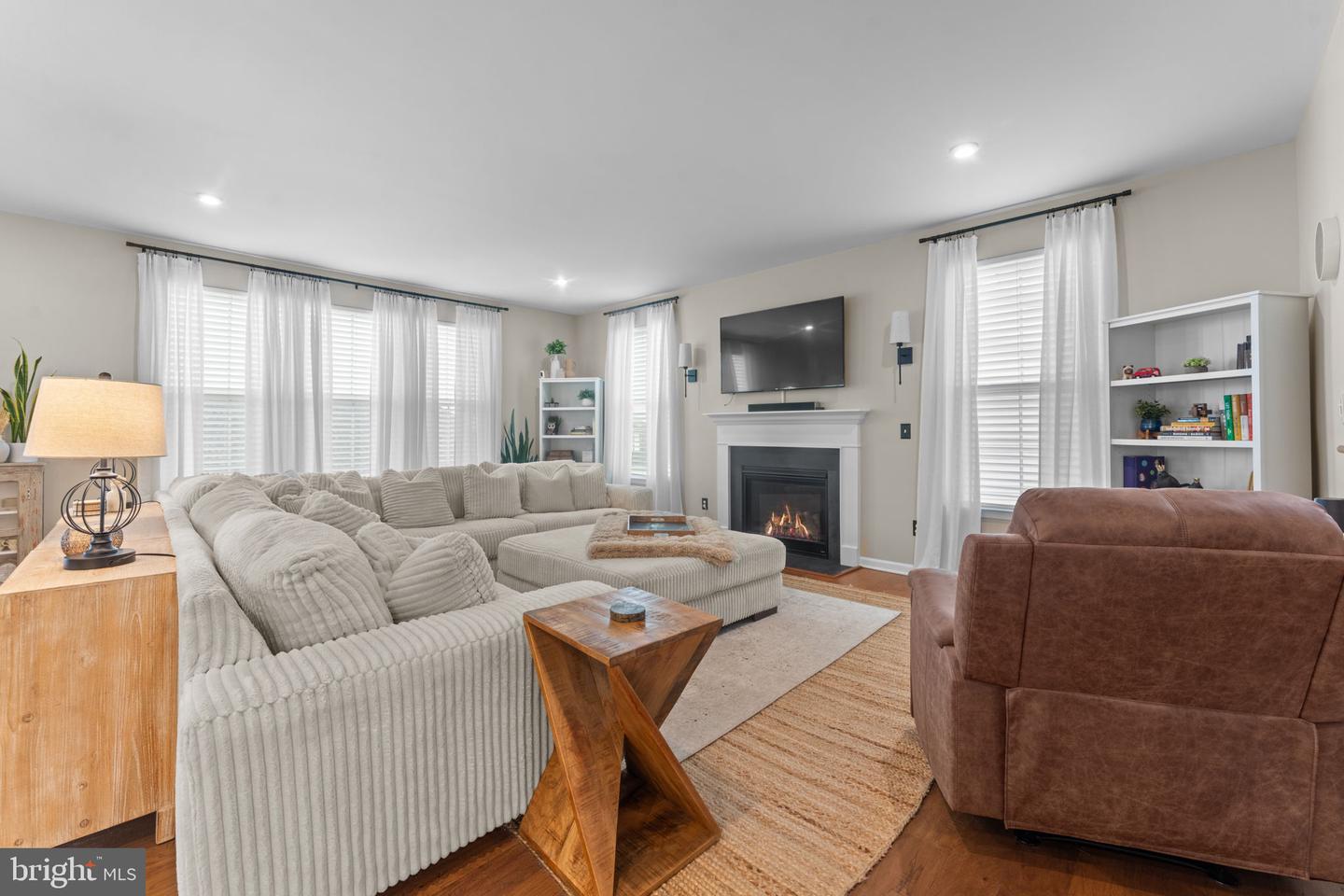 12432 MAYS QUARTER RD, WOODBRIDGE, Virginia 22192, 4 Bedrooms Bedrooms, ,4 BathroomsBathrooms,Residential,For sale,12432 MAYS QUARTER RD,VAPW2109146 MLS # VAPW2109146 12432 MAYS QUARTER RD, WOODBRIDGE, Virginia 22192, 4 Bedrooms Bedrooms, ,4 BathroomsBathrooms,Residential,For sale,12432 MAYS QUARTER RD,VAPW2109146 MLS # VAPW2109146