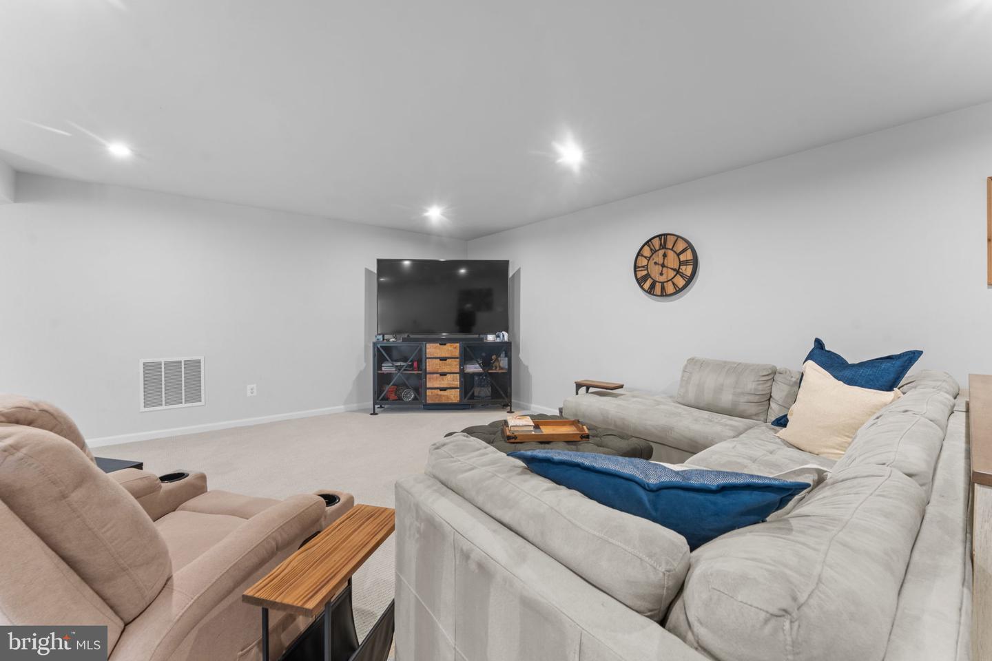 12432 MAYS QUARTER RD, WOODBRIDGE, Virginia 22192, 4 Bedrooms Bedrooms, ,4 BathroomsBathrooms,Residential,For sale,12432 MAYS QUARTER RD,VAPW2109146 MLS # VAPW2109146 12432 MAYS QUARTER RD, WOODBRIDGE, Virginia 22192, 4 Bedrooms Bedrooms, ,4 BathroomsBathrooms,Residential,For sale,12432 MAYS QUARTER RD,VAPW2109146 MLS # VAPW2109146