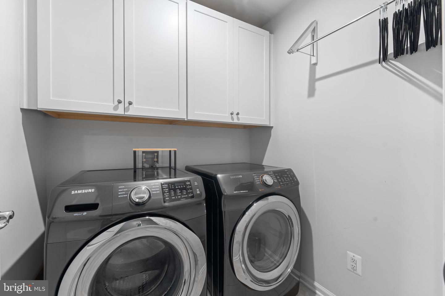 12432 MAYS QUARTER RD, WOODBRIDGE, Virginia 22192, 4 Bedrooms Bedrooms, ,4 BathroomsBathrooms,Residential,For sale,12432 MAYS QUARTER RD,VAPW2109146 MLS # VAPW2109146 12432 MAYS QUARTER RD, WOODBRIDGE, Virginia 22192, 4 Bedrooms Bedrooms, ,4 BathroomsBathrooms,Residential,For sale,12432 MAYS QUARTER RD,VAPW2109146 MLS # VAPW2109146