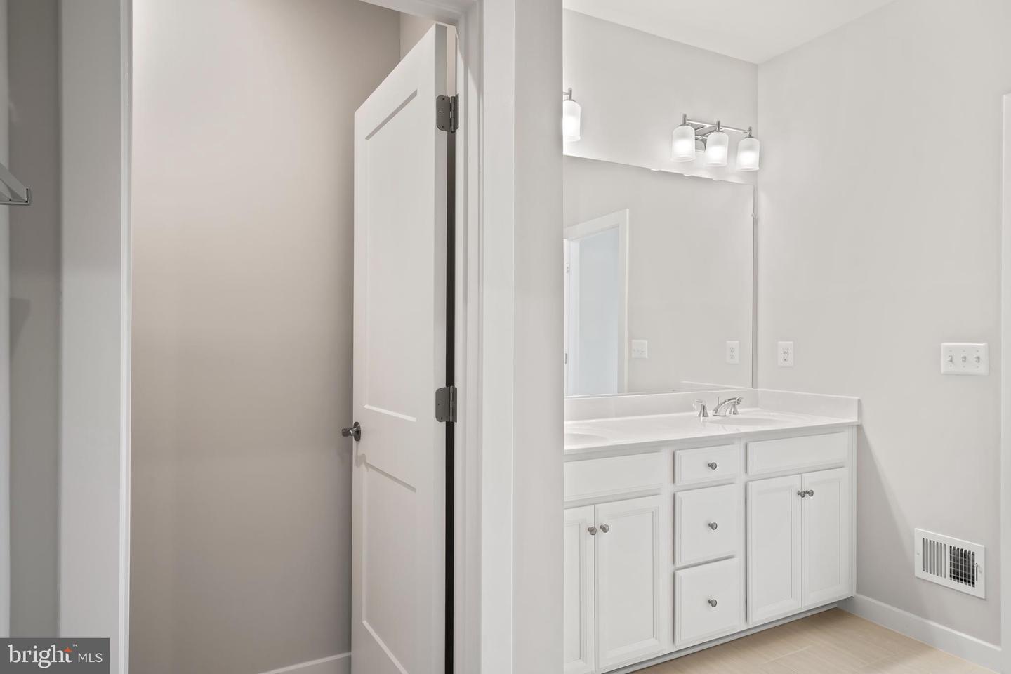 20364 NEWFOUNDLAND SQ, ASHBURN, Virginia 20147, 2 Bedrooms Bedrooms, ,2 BathroomsBathrooms,Residential,For sale,20364 NEWFOUNDLAND SQ,VALO2112352 MLS # VALO2112352 20364 NEWFOUNDLAND SQ, ASHBURN, Virginia 20147, 2 Bedrooms Bedrooms, ,2 BathroomsBathrooms,Residential,For sale,20364 NEWFOUNDLAND SQ,VALO2112352 MLS # VALO2112352