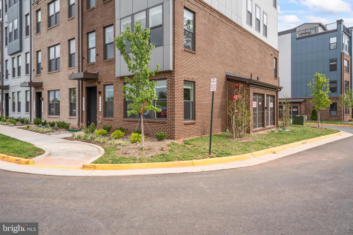 20364 NEWFOUNDLAND SQ, ASHBURN, Virginia 20147, 2 Bedrooms Bedrooms, ,2 BathroomsBathrooms,Residential,For sale,20364 NEWFOUNDLAND SQ,VALO2112352 MLS # VALO2112352 20364 NEWFOUNDLAND SQ, ASHBURN, Virginia 20147, 2 Bedrooms Bedrooms, ,2 BathroomsBathrooms,Residential,For sale,20364 NEWFOUNDLAND SQ,VALO2112352 MLS # VALO2112352