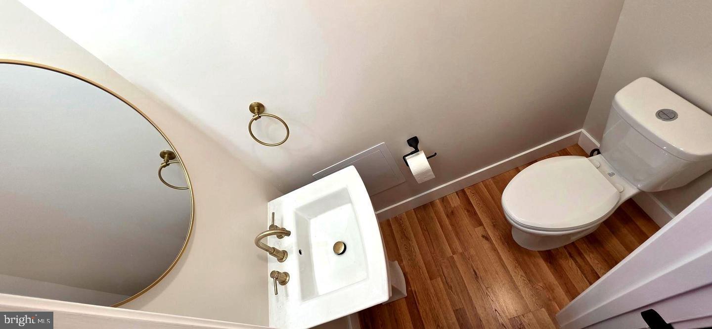 3478 PENCE CT, ANNANDALE, Virginia 22003, 4 Bedrooms Bedrooms, ,3 BathroomsBathrooms,Residential,For sale,3478 PENCE CT,VAFX2282546 MLS # VAFX2282546 3478 PENCE CT, ANNANDALE, Virginia 22003, 4 Bedrooms Bedrooms, ,3 BathroomsBathrooms,Residential,For sale,3478 PENCE CT,VAFX2282546 MLS # VAFX2282546