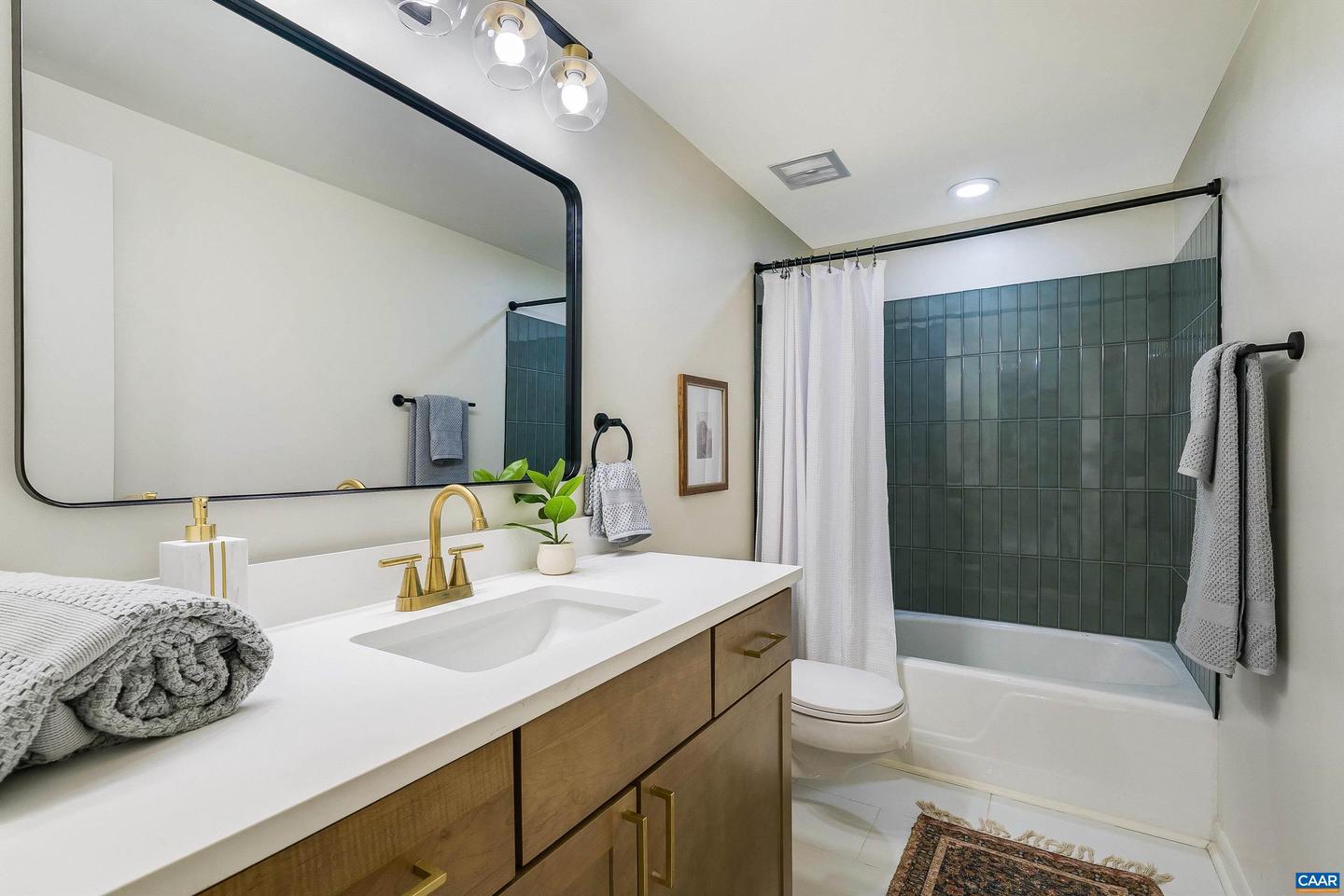 475 MYERS AVE, HARRISONBURG, Virginia 22801, 5 Bedrooms Bedrooms, ,2 BathroomsBathrooms,Residential,For sale,475 MYERS AVE,671832 MLS # 671832 475 MYERS AVE, HARRISONBURG, Virginia 22801, 5 Bedrooms Bedrooms, ,2 BathroomsBathrooms,Residential,For sale,475 MYERS AVE,671832 MLS # 671832