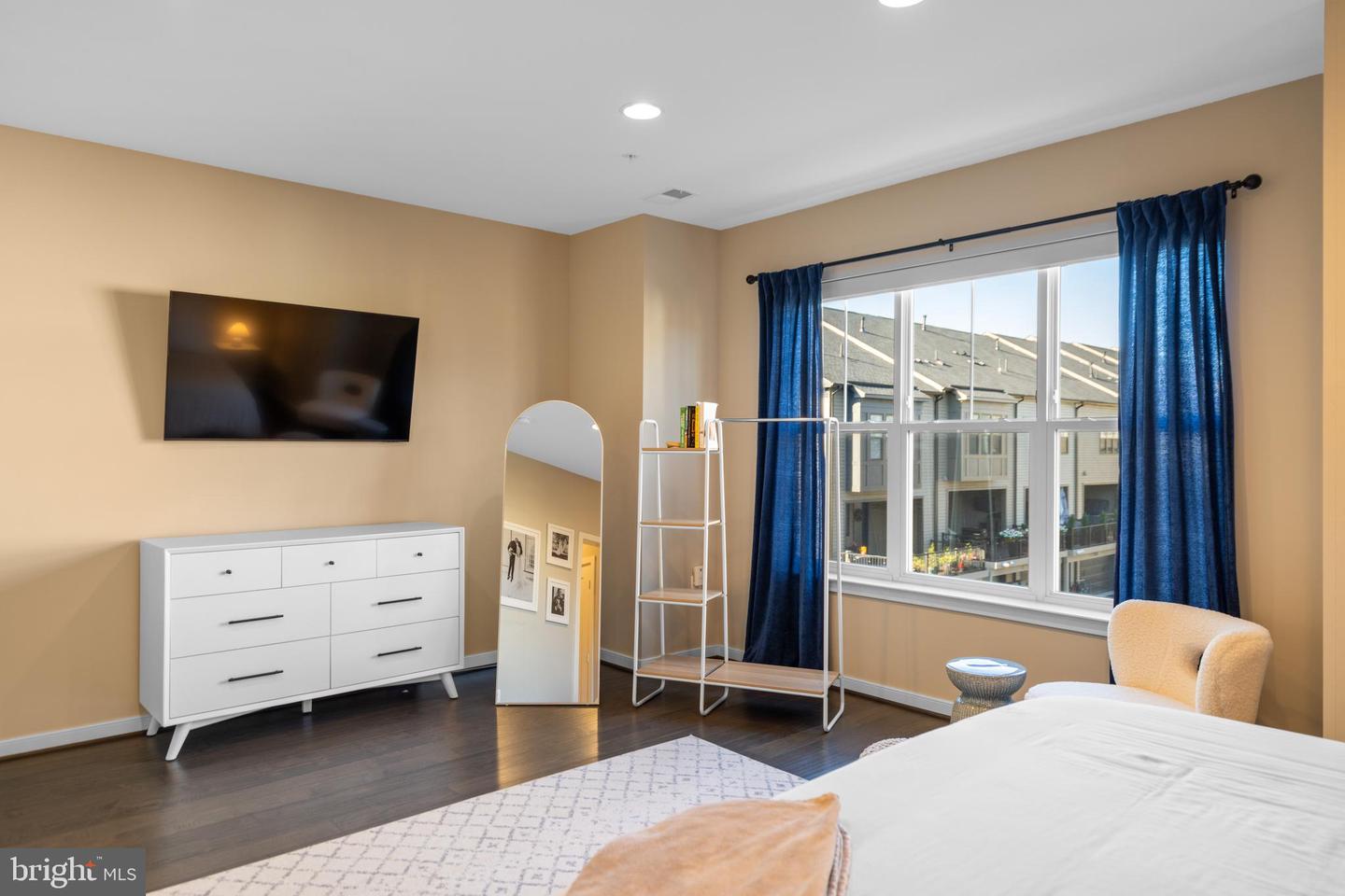 22966 CABRAL TER, BRAMBLETON, Virginia 20148, 3 Bedrooms Bedrooms, ,3 BathroomsBathrooms,Residential,For sale,22966 CABRAL TER,VALO2112364 MLS # VALO2112364 22966 CABRAL TER, BRAMBLETON, Virginia 20148, 3 Bedrooms Bedrooms, ,3 BathroomsBathrooms,Residential,For sale,22966 CABRAL TER,VALO2112364 MLS # VALO2112364