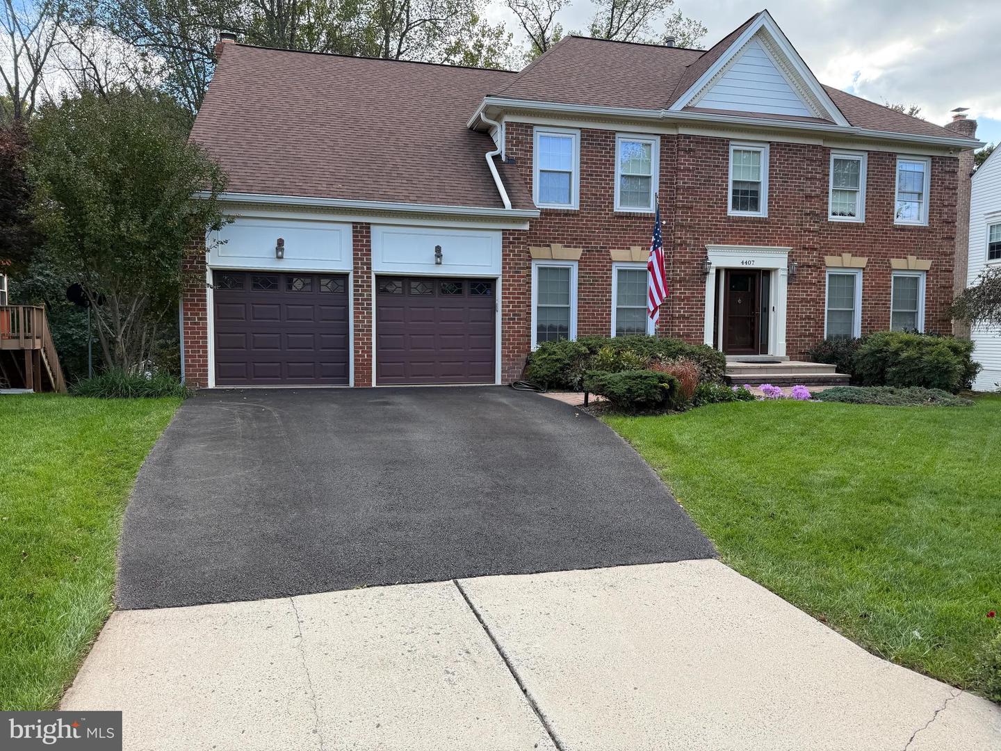 4407 GALESBURY LN, CHANTILLY, Virginia 20151, 5 Bedrooms Bedrooms, ,3 BathroomsBathrooms,Residential,For sale,4407 GALESBURY LN,VAFX2282556 MLS # VAFX2282556 4407 GALESBURY LN, CHANTILLY, Virginia 20151, 5 Bedrooms Bedrooms, ,3 BathroomsBathrooms,Residential,For sale,4407 GALESBURY LN,VAFX2282556 MLS # VAFX2282556