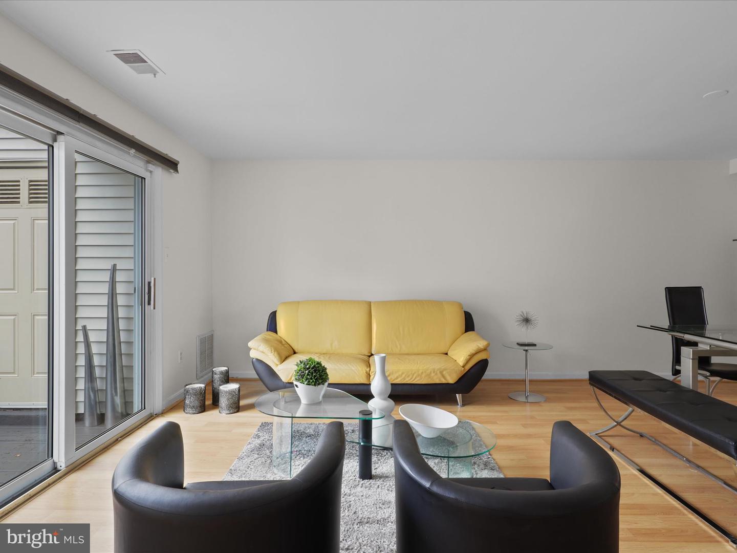 8068 DULCIANA CT, SPRINGFIELD, Virginia 22153, 2 Bedrooms Bedrooms, ,1 BathroomBathrooms,Residential,For sale,8068 DULCIANA CT,VAFX2282562 MLS # VAFX2282562