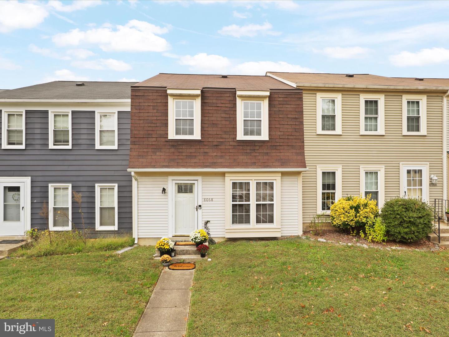 8068 DULCIANA CT, SPRINGFIELD, Virginia 22153, 2 Bedrooms Bedrooms, ,1 BathroomBathrooms,Residential,For sale,8068 DULCIANA CT,VAFX2282562 MLS # VAFX2282562