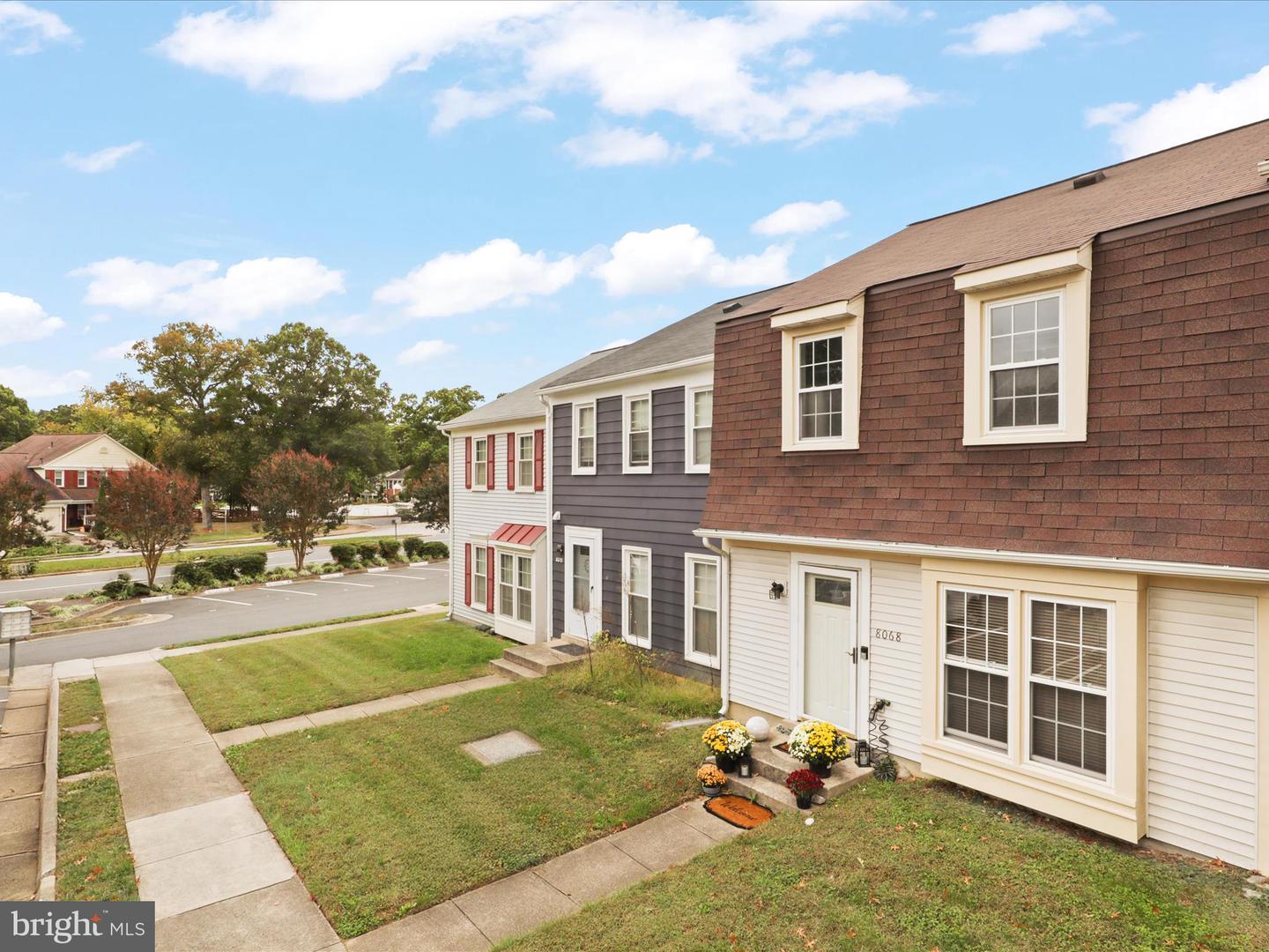 8068 DULCIANA CT, SPRINGFIELD, Virginia 22153, 2 Bedrooms Bedrooms, ,1 BathroomBathrooms,Residential,For sale,8068 DULCIANA CT,VAFX2282562 MLS # VAFX2282562