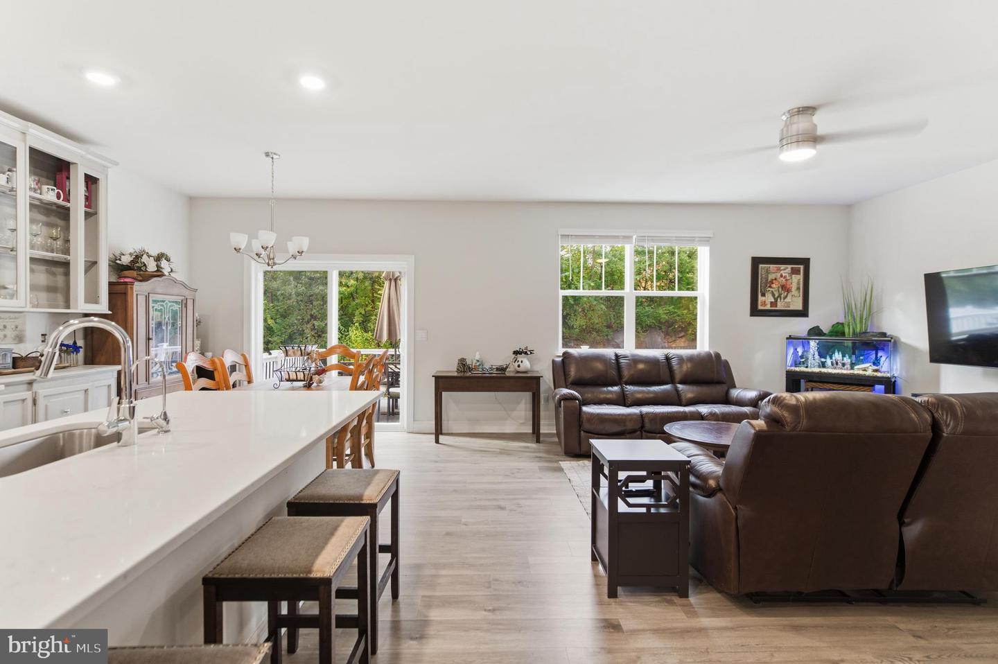 681 HILLMAN DR, WINCHESTER, Virginia 22601, 5 Bedrooms Bedrooms, ,4 BathroomsBathrooms,Residential,For sale,681 HILLMAN DR,VAWI2009602 MLS # VAWI2009602 681 HILLMAN DR, WINCHESTER, Virginia 22601, 5 Bedrooms Bedrooms, ,4 BathroomsBathrooms,Residential,For sale,681 HILLMAN DR,VAWI2009602 MLS # VAWI2009602